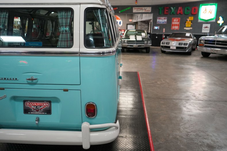 Volkswagen-Other-1973-Light-Blue-Blue-44