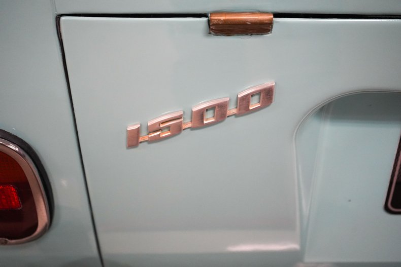 Volkswagen-Other-1973-Light-Blue-Blue-47