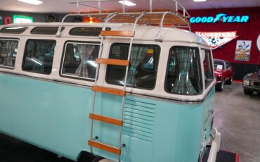 Volkswagen-Other-1973-Light-Blue-Blue-49