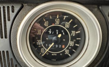 Volkswagen-Super-beetle-1971-Lemon-Yellow-Black-10