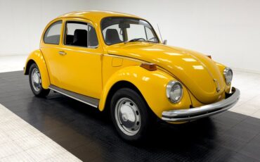 Volkswagen-Super-beetle-1971-Lemon-Yellow-Black-14