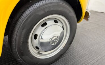 Volkswagen-Super-beetle-1971-Lemon-Yellow-Black-24