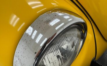 Volkswagen-Super-beetle-1971-Lemon-Yellow-Black-25