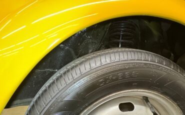 Volkswagen-Super-beetle-1971-Lemon-Yellow-Black-41