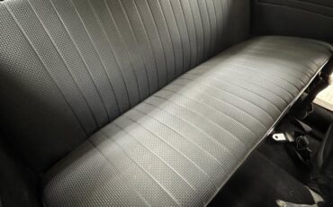 Volkswagen-Super-beetle-1971-Lemon-Yellow-Black-48