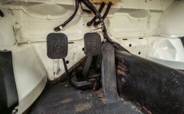 Volkswagen-Thing-1973-White-Black-24