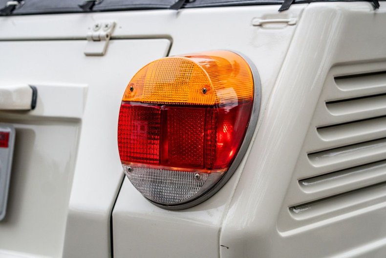 Volkswagen-Thing-1973-White-Black-42