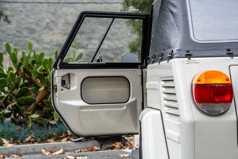 Volkswagen-Thing-1973-White-Black-46