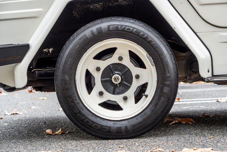 Volkswagen-Thing-1973-White-Black-7