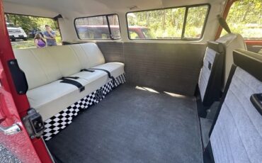 Volkswagen-Transporter-1969-Red-1