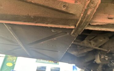 Volkswagen-Transporter-1969-Red-13