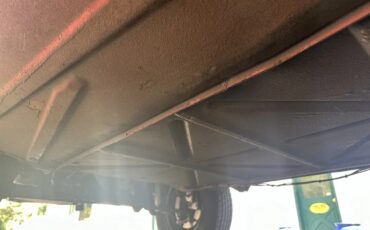 Volkswagen-Transporter-1969-Red-8