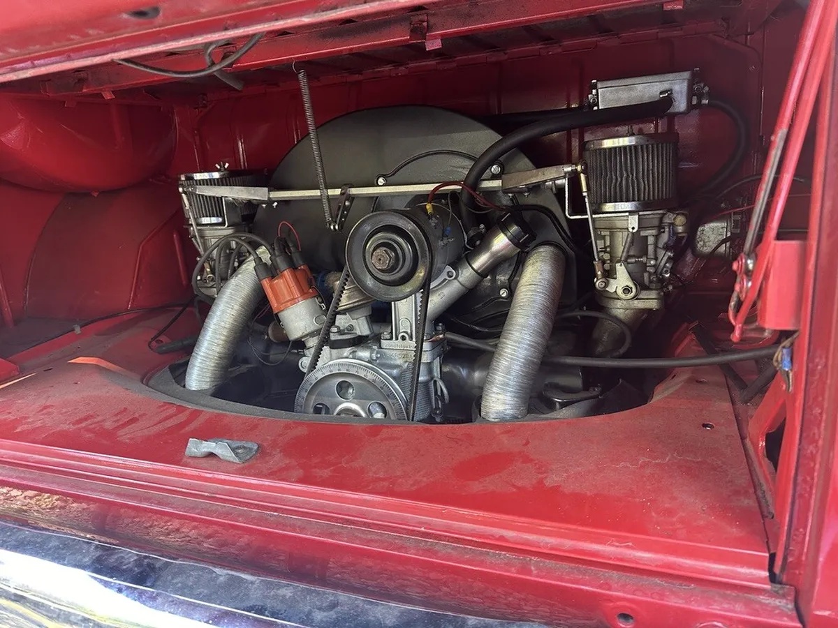 Volkswagen-Transporter-1969-Red