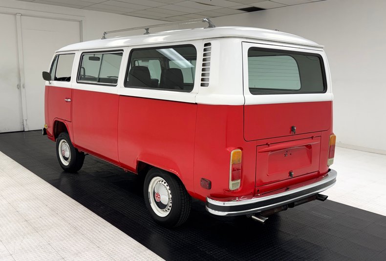 Volkswagen-Type-2-1979-Red-Black-10