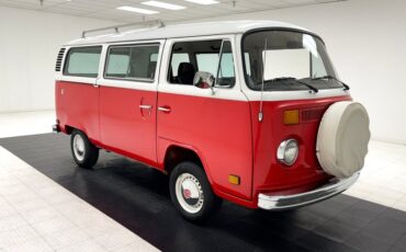 Volkswagen-Type-2-1979-Red-Black-14