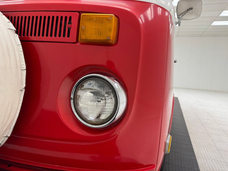 Volkswagen-Type-2-1979-Red-Black-2