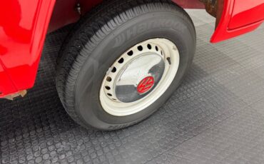 Volkswagen-Type-2-1979-Red-Black-21