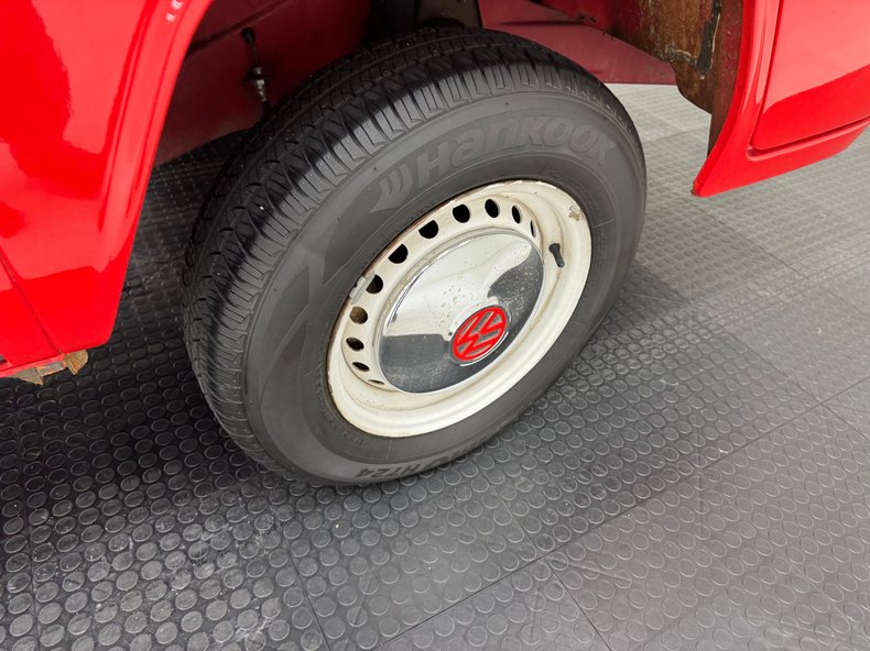 Volkswagen-Type-2-1979-Red-Black-21