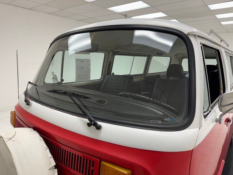 Volkswagen-Type-2-1979-Red-Black-3