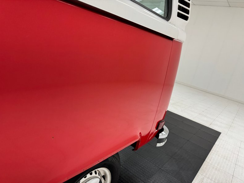 Volkswagen-Type-2-1979-Red-Black-32