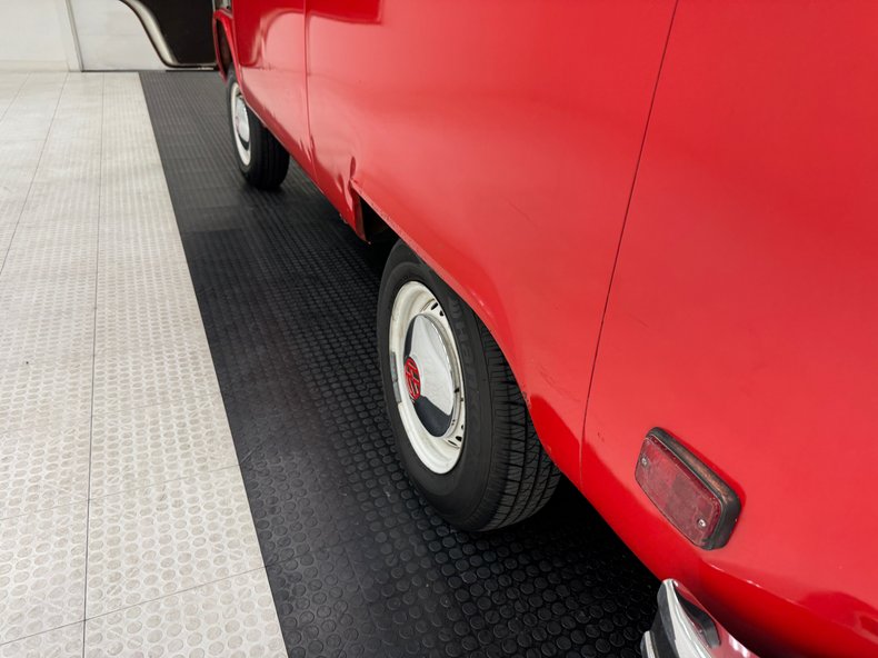 Volkswagen-Type-2-1979-Red-Black-35