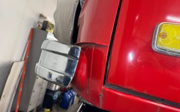 Volkswagen-Type-2-1979-Red-Black-37