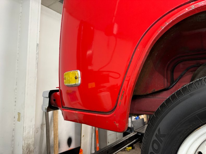 Volkswagen-Type-2-1979-Red-Black-39