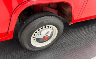 Volkswagen-Type-2-1979-Red-Black-4