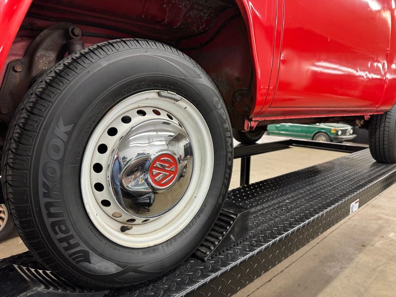 Volkswagen-Type-2-1979-Red-Black-41