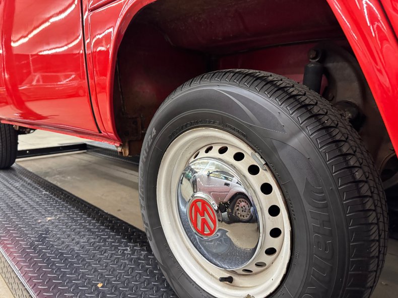 Volkswagen-Type-2-1979-Red-Black-42