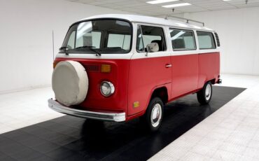 Volkswagen-Type-2-1979-Red-Black-44