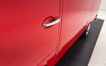 Volkswagen-Type-2-1979-Red-Black-46
