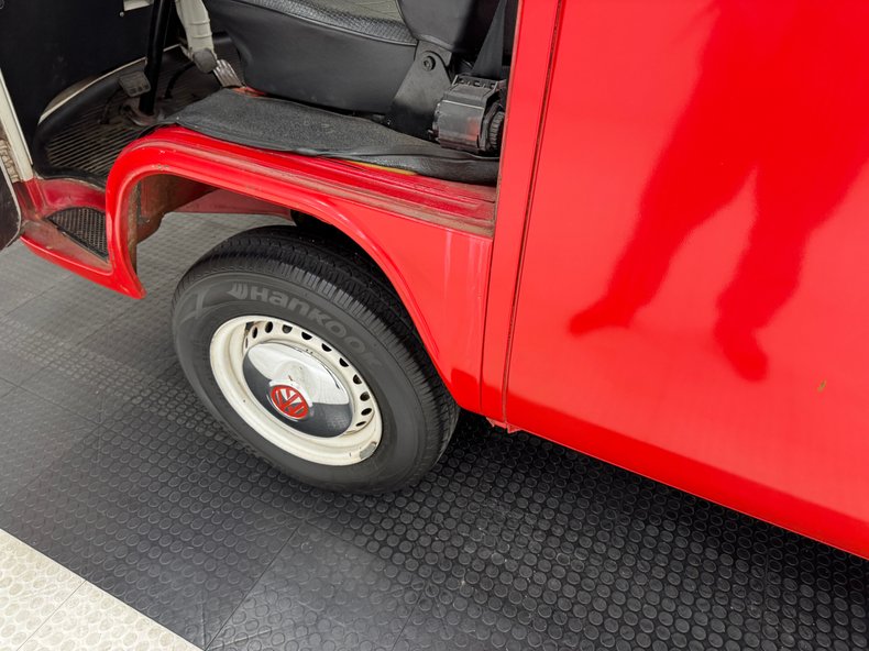 Volkswagen-Type-2-1979-Red-Black-47