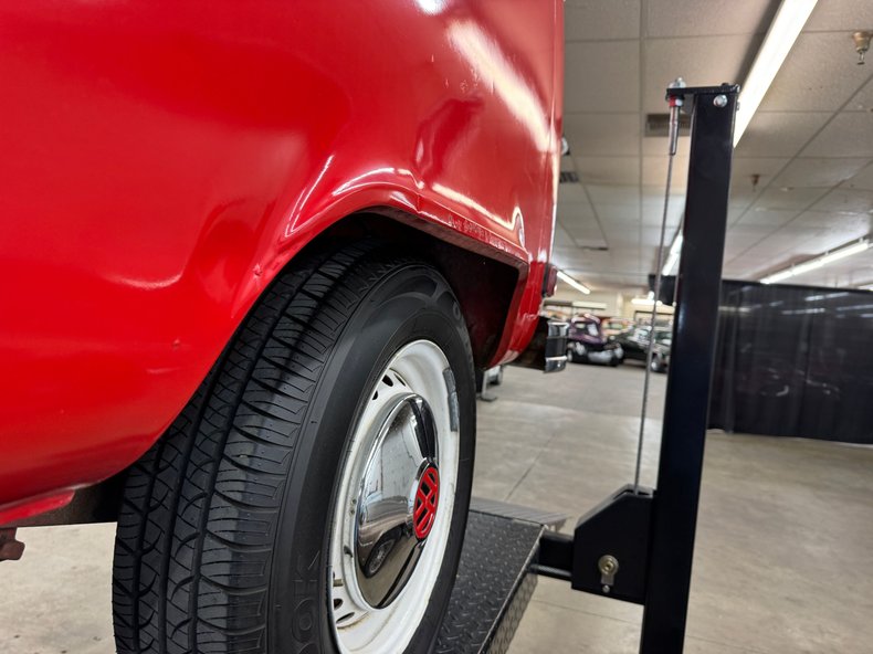 Volkswagen-Type-2-1979-Red-Black-7