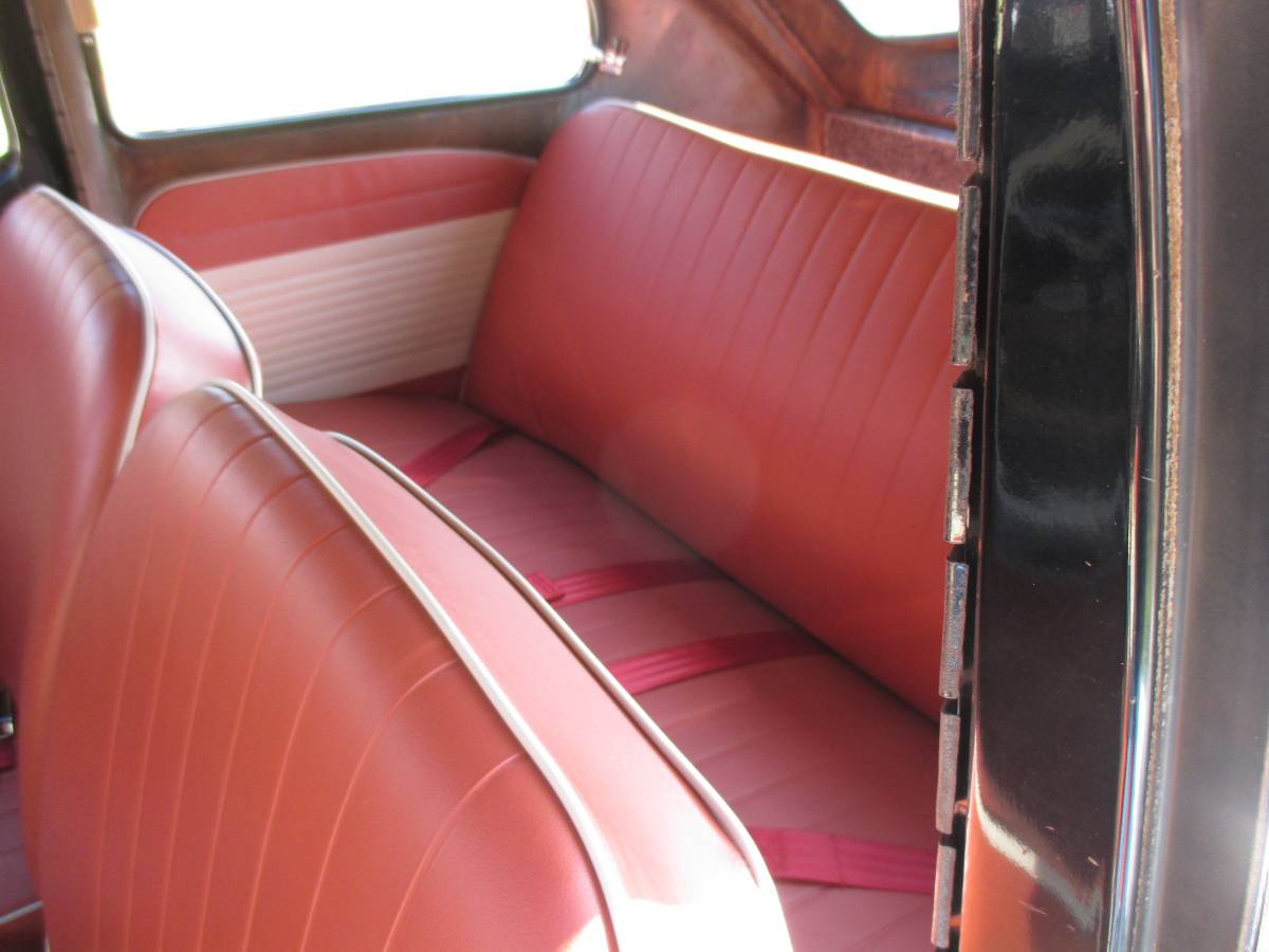 Volkswagen-beetle-1959-black-9