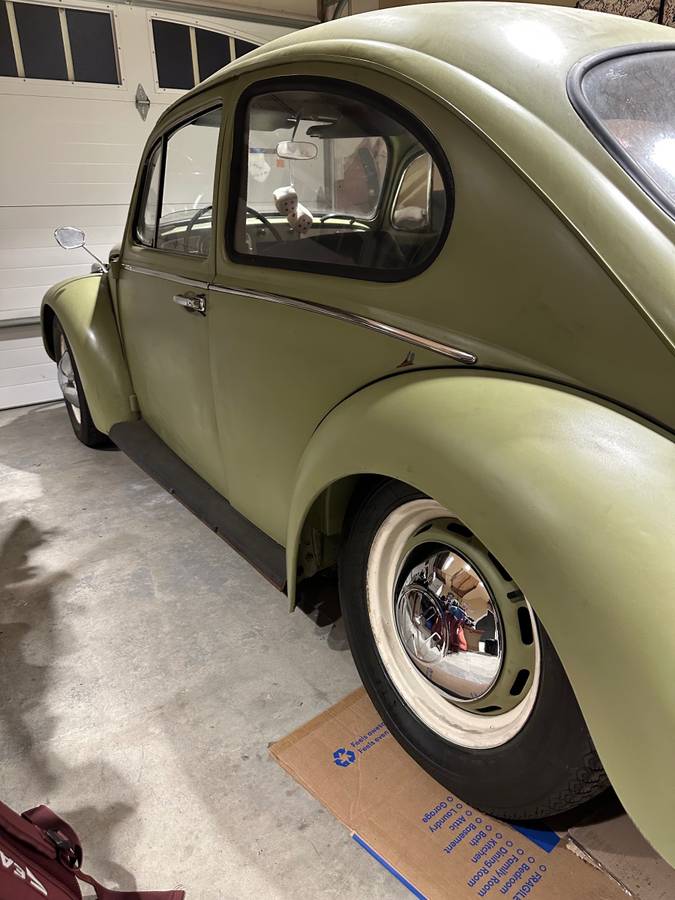 Volkswagen-beetle-1966-4