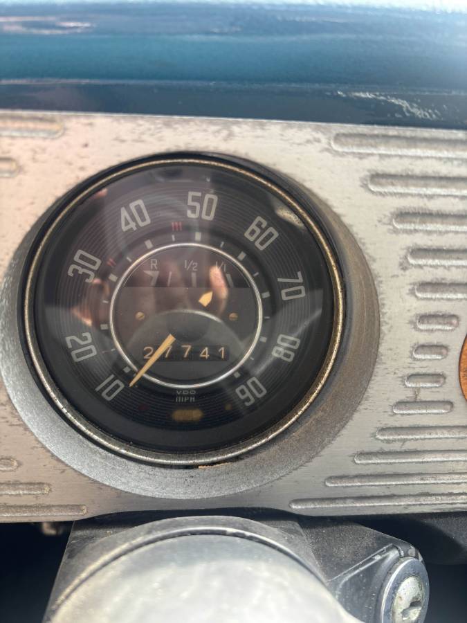 Volkswagen-beetle-1968-12