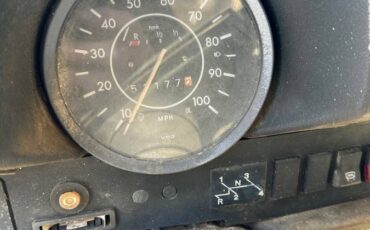 Volkswagen-beetle-1973-yellow-12