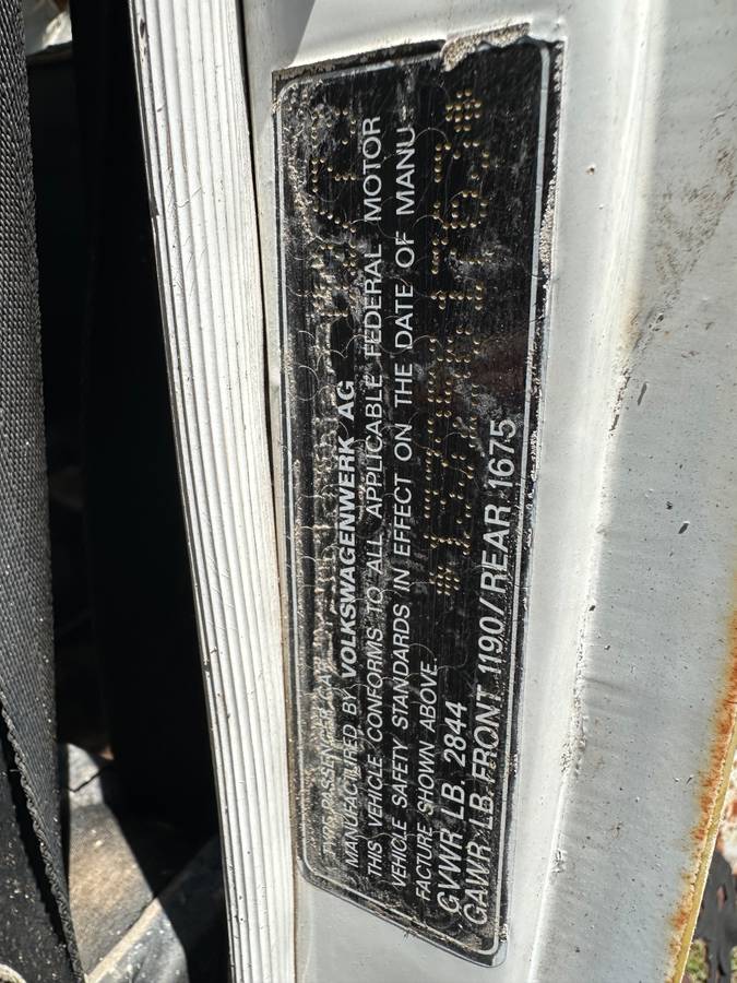 Volkswagen-beetle-1973-yellow-13