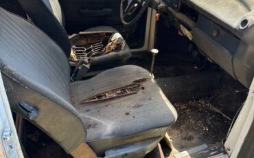 Volkswagen-beetle-1973-yellow-5