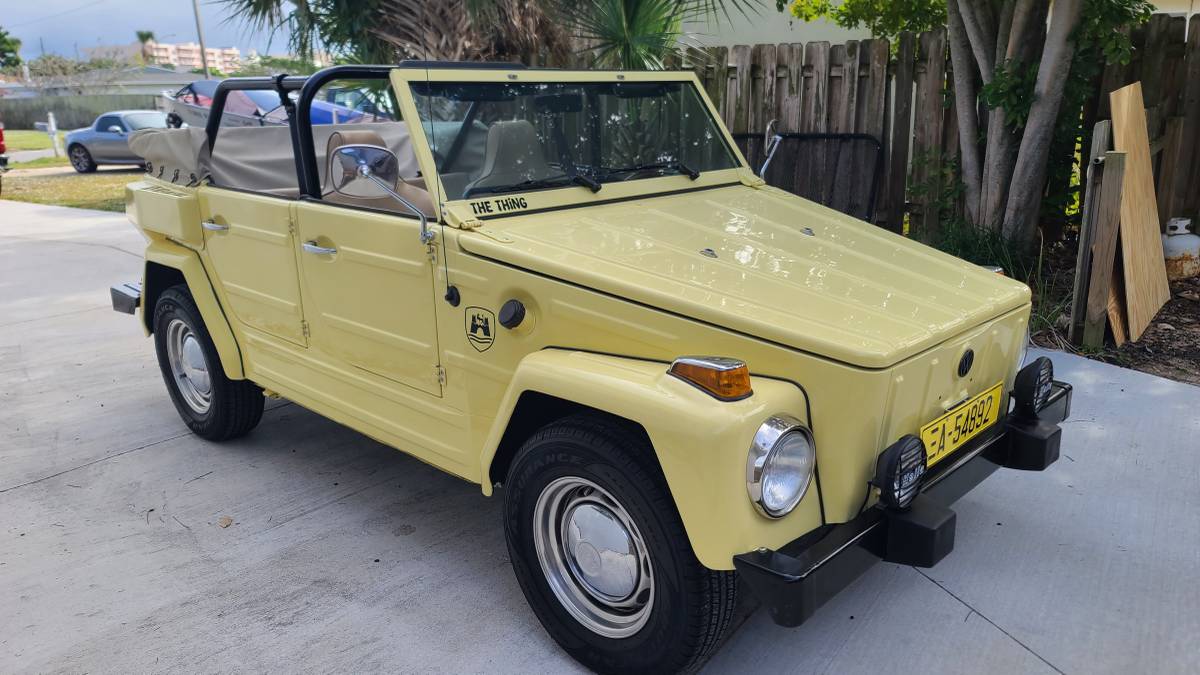 Volkswagen-beetle-1974-yellow-1