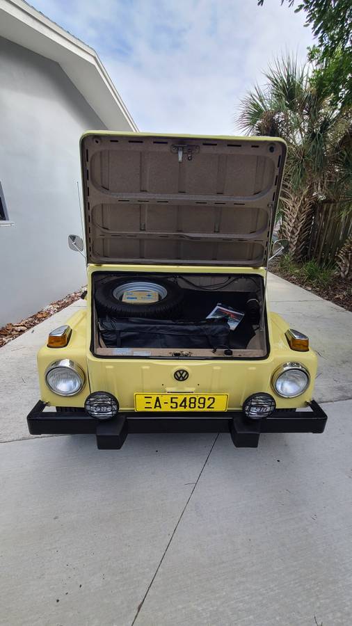 Volkswagen-beetle-1974-yellow-14