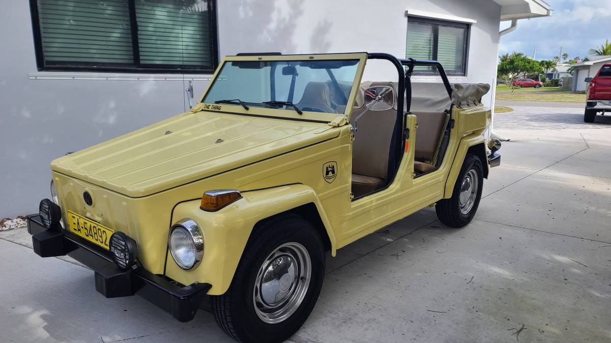 Volkswagen-beetle-1974-yellow-2