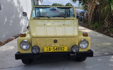 Volkswagen-beetle-1974-yellow-4