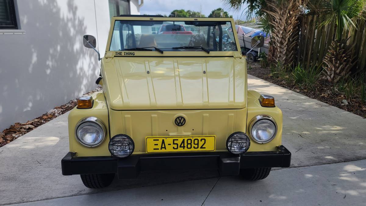 Volkswagen-beetle-1974-yellow-4
