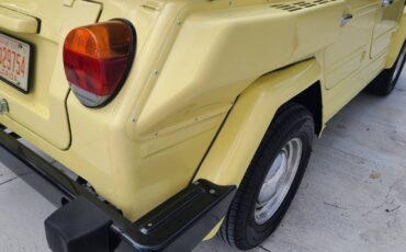 Volkswagen-beetle-1974-yellow-7