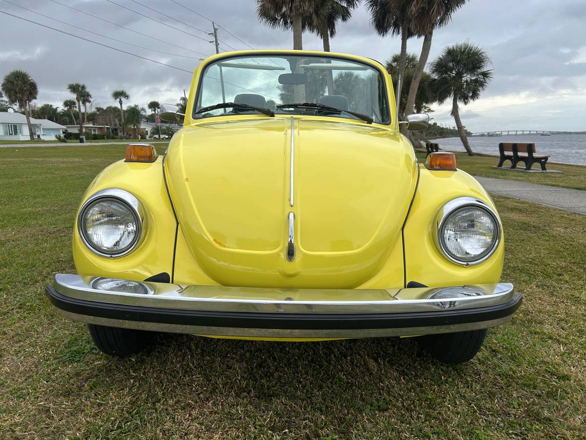 Volkswagen-beetle-cabriolet-1974-11