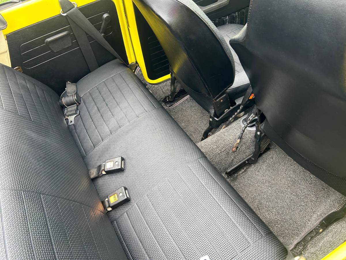 Volkswagen-beetle-cabriolet-1974-5