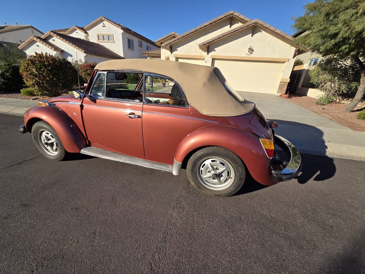 Volkswagen-beetle-convertible-1978-custom