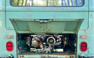 Volkswagen-bus-1964-green-3